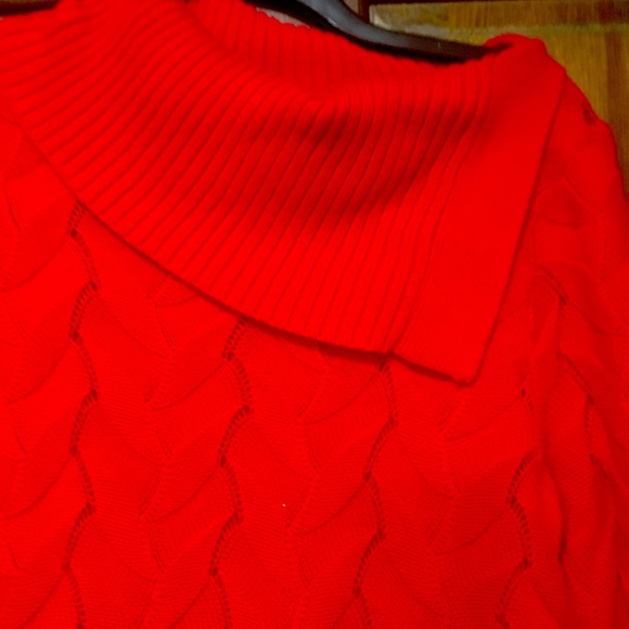 🔥 DEAL Beautiful Detailed Kim Rogers Sweater. Can be worn off one shoulder. Cow… - Picture 3 of 6